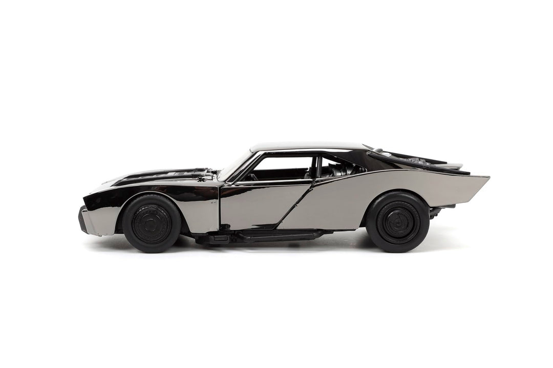 Smoby 253215012 Batmobile Metal Car - 1:24 Scale Die-Cast Model with Batman Figure, Ages 8+