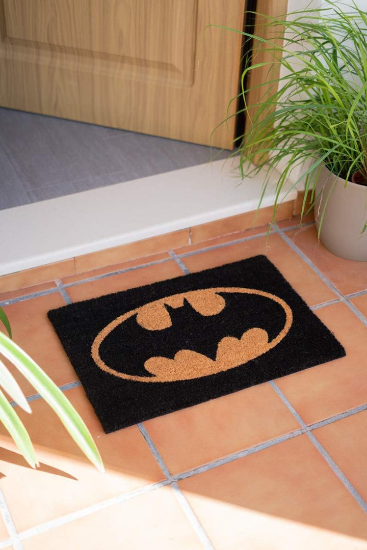 Grupo Erik Official DC Comics Batman Logo Door Mat - 15.7 x 23.6 Inches / 40 x 6