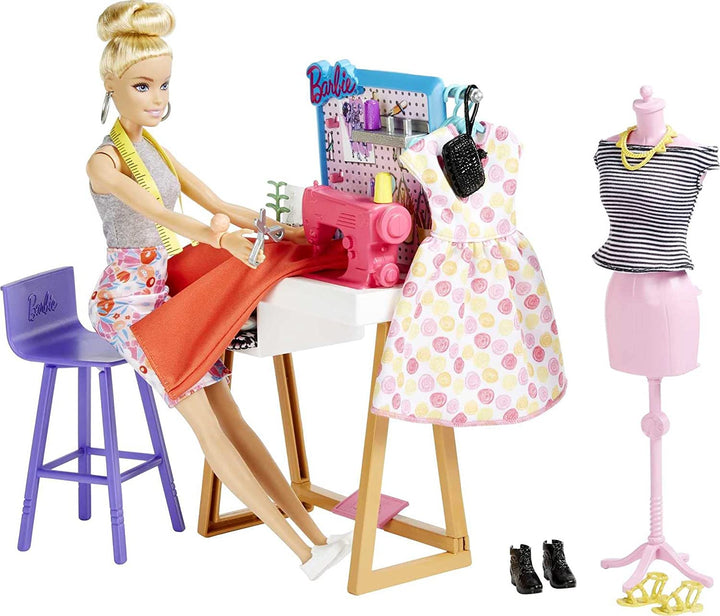 Barbie-Modedesigner-Puppe (12 Zoll/30,40 cm) &amp; Studio, 25+ Design &amp; Fashion Acc