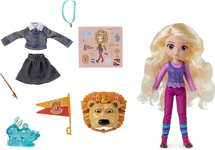 Wizarding World Harry Potter, 20,3 cm großes Luna Lovegood-Geschenkset mit 2 Outfits, 5 Puppenzubehör, Kinderspielzeug ab 5 Jahren