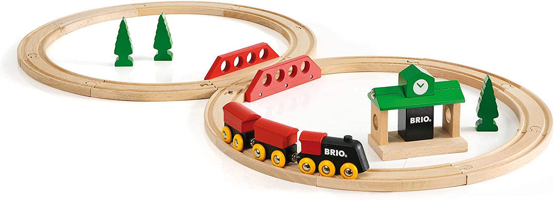 BRIO Classic Figure of 8 Set Train Set Kleinkindspielzeug für Kinder ab 2 Jahren – kompatibel mit allen BRIO Railway Sets und Zubehör