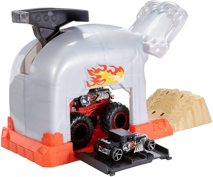 Hot Wheels Monster Trucks Pit en lancering speelset Asst