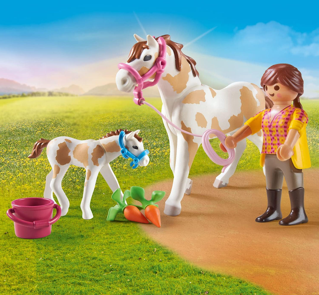 Playmobil 71243 Landpferd mit Fohlen, Tiere für Reiterhof und Bauernhof,