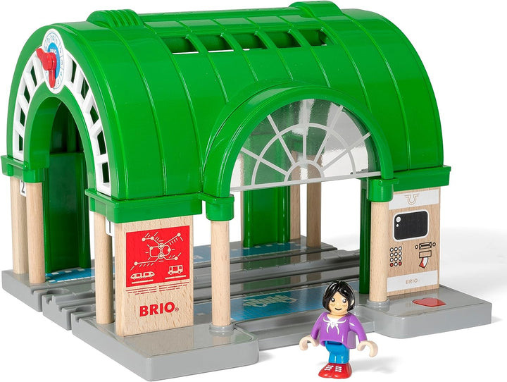 BRIO World Hauptbahnhof für Kinder ab 3 Jahren – kompatibel mit allen BRIO Eisenbahnsets und Zubehör