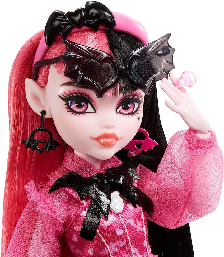 Monster High Puppe, Draculaura mit Zubehör und Haustierfledermaus, bewegliche Modepuppe