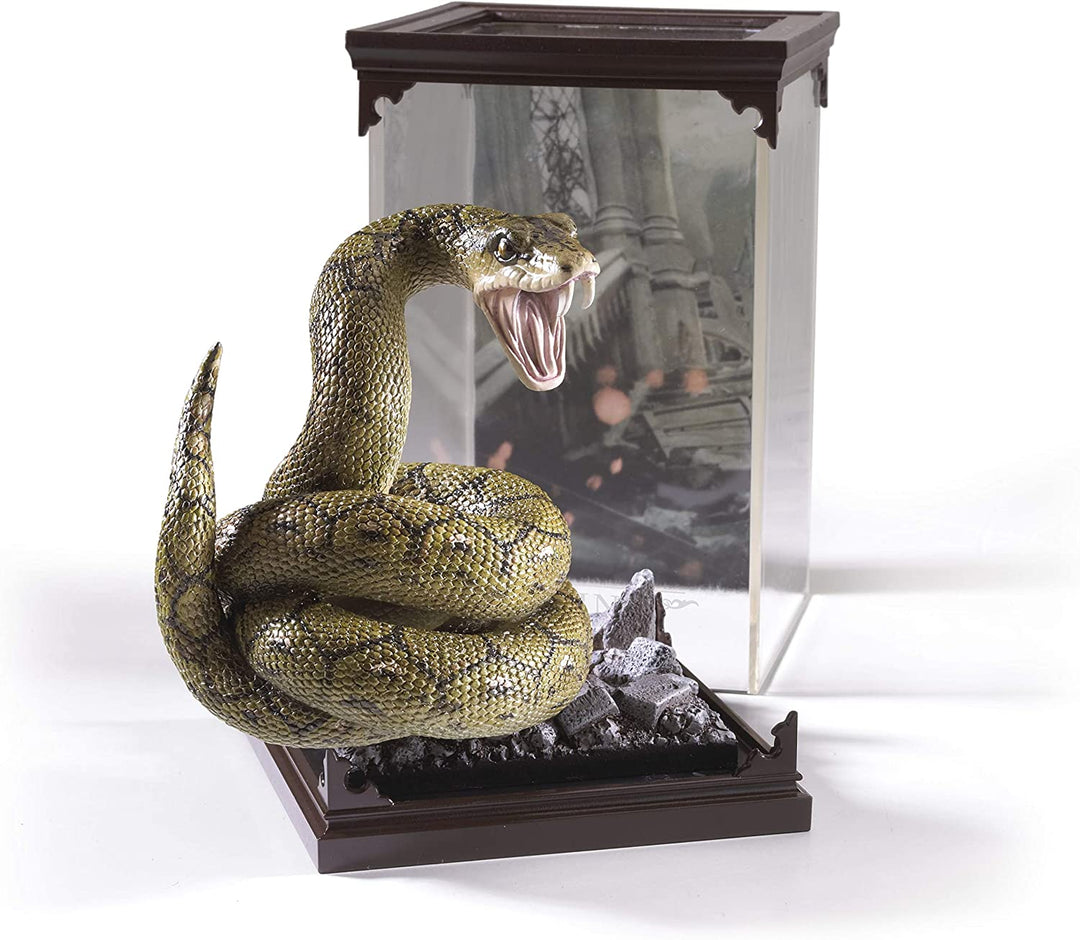 The Noble Collection – Magische Kreaturen Nagini – handbemalte magische Kreatur Nr. 9 – offiziell lizenzierte 7 Zoll (18,5 cm) Harry Potter Toys Sammelfiguren – für Kinder und Erwachsene